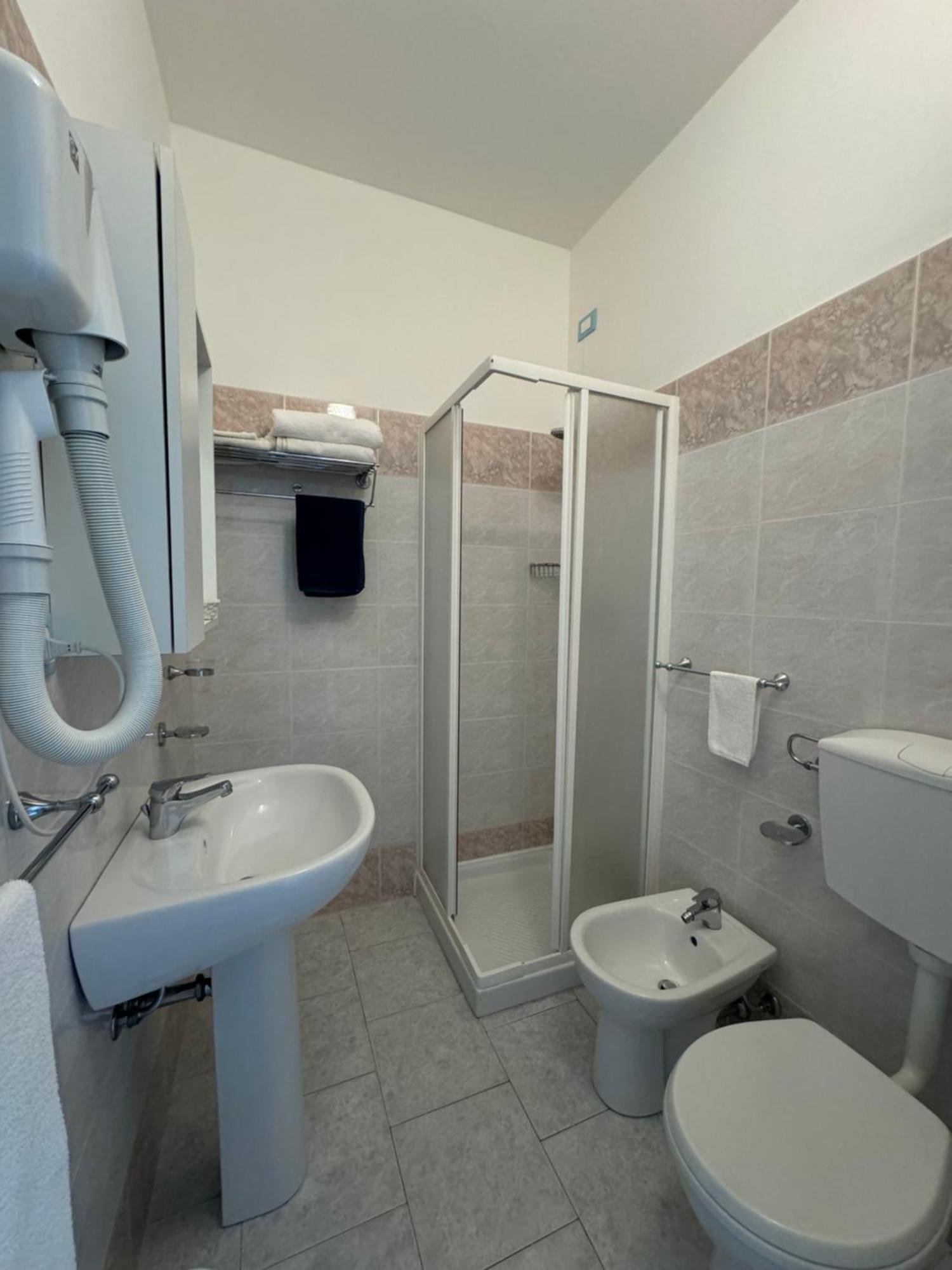 Hotel Bagno Stella Del Mare Marina Di Carrara Eksteriør bilde