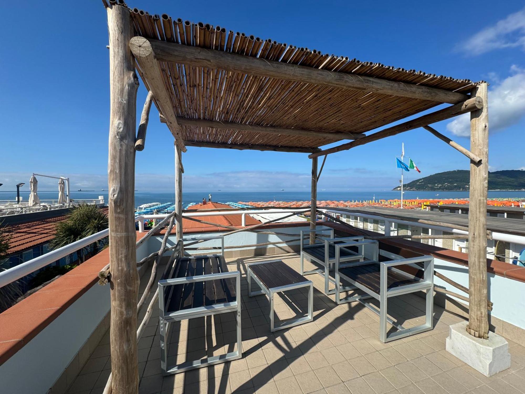 Hotel Bagno Stella Del Mare Marina Di Carrara Eksteriør bilde